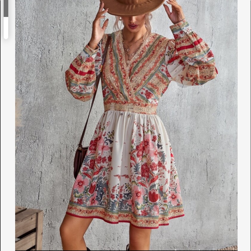 Bohemian Floral Print Surplice A Line Dress - Picture 5 of 6